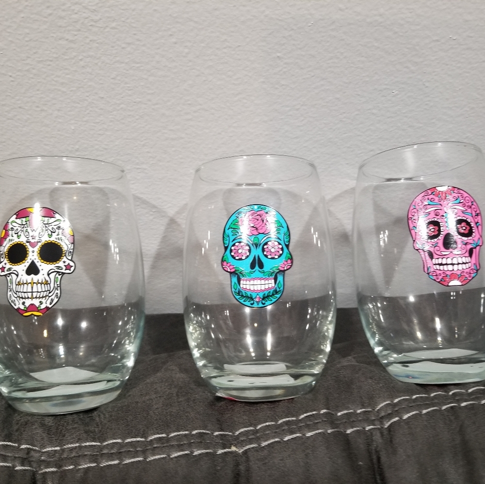 Wine Halloween glasses day of the dead